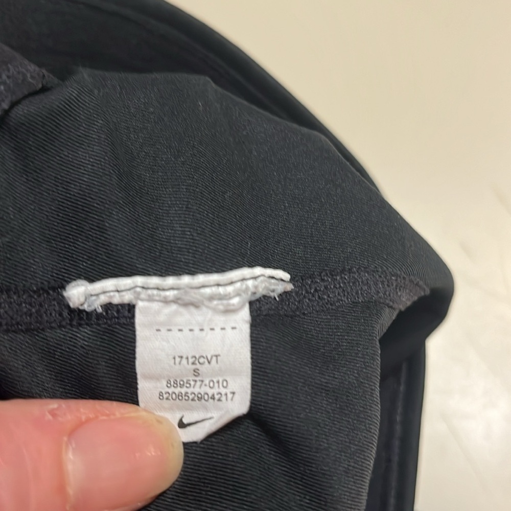 Nike Pro small - Picture 2 of 2